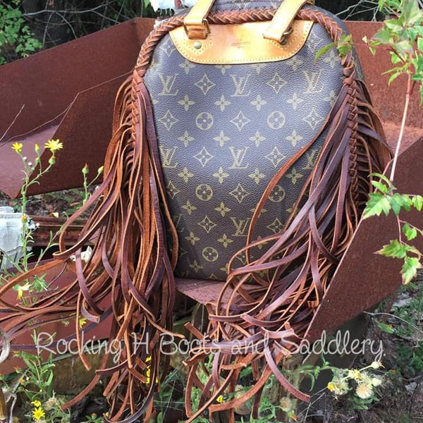 Louis Vuitton Excursion Bag - M41450 – Refined Luxury